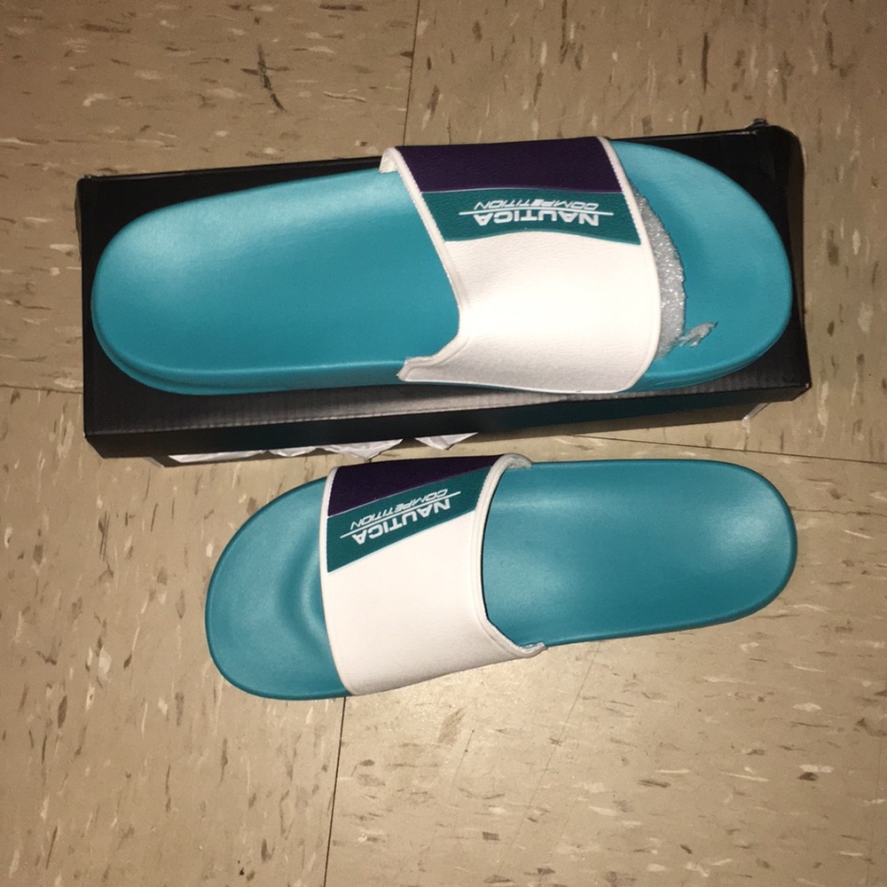 Nautica competition slippers